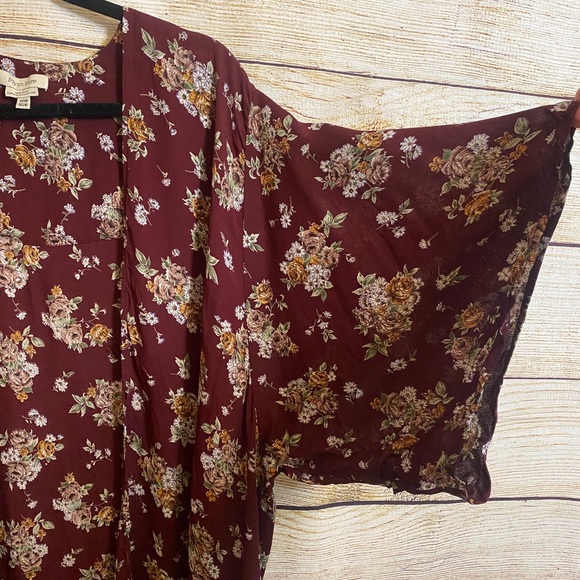 Flynn Skye Kimono / Duster - Picture 2 of 5